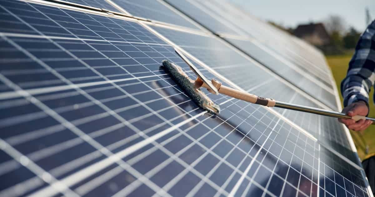 nettoyage panneaux solaires, couvreur Maubeuge